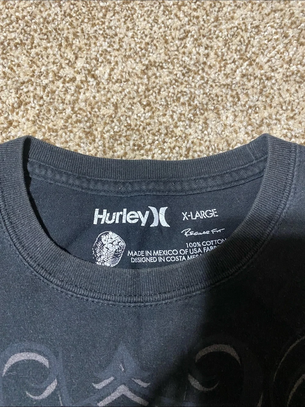 Hurley shirt - Picture 3 of 4